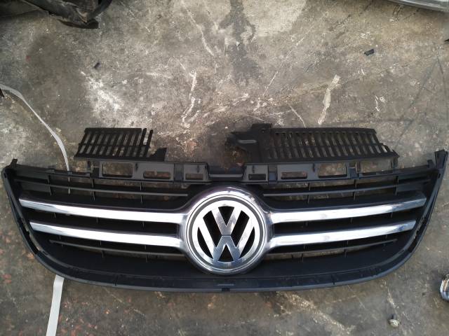 E-Tron çıkma yedek parça E-Tron Ön panjur 2010 Model